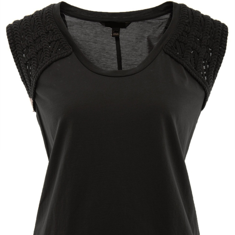 BANANA REPUBLIC   Scallop Lace Edge Top